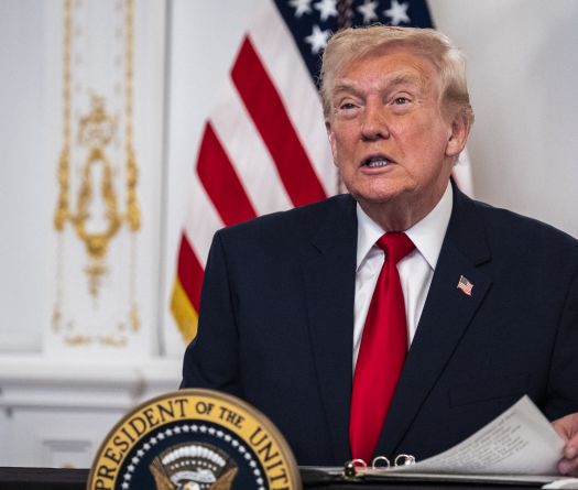 Après la mort d'une soldate, Trump promet une suspension totale de l'immigration du «tiers-monde»