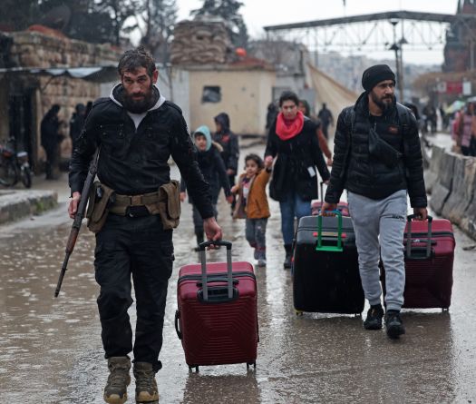Syrie: l'armée dit avoir achevé son opération à Alep contre les forces kurdes, qui démentent