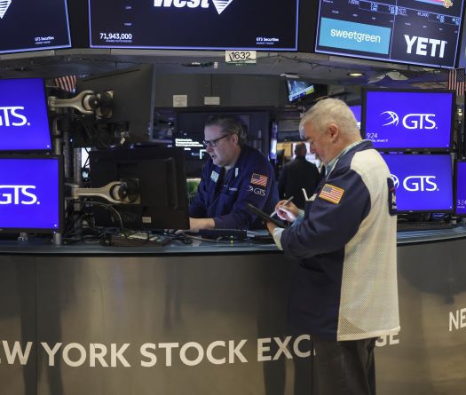 Le pétrole grimpe après la menace américaine contre les partenaires de l'Iran