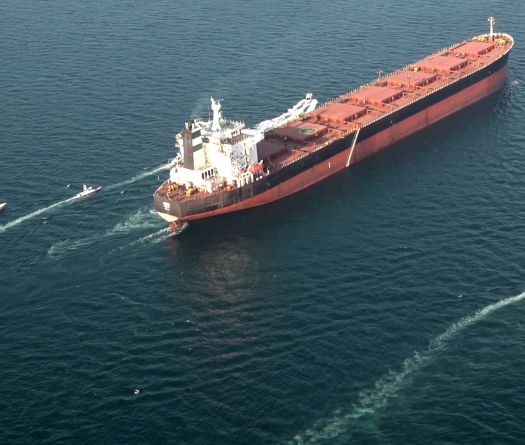 Un responsable iranien dit que l'Iran perçoit ses premières recettes des droits de passage à Ormuz