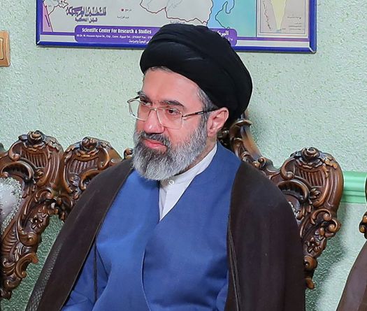 Mojtaba Khamenei: le nouveau visage de l’Iran militarisé 