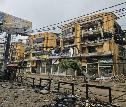 Frappes à l'aube dans la banlieue sud de Beyrouth, les combats s'intensifient au sud