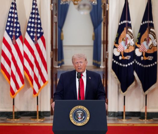 Trump met en garde l'Iran contre tout péage dans le détroit d'Ormuz