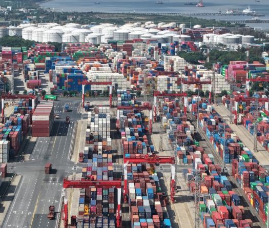 Chine: coup de frein sur la production industrielle et les ventes au détail