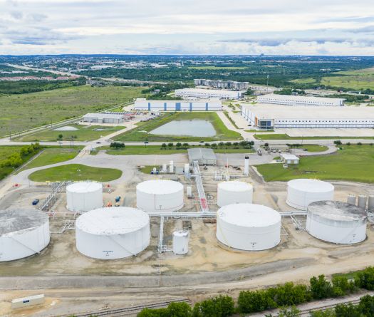 Le pétrole se rapproche de ses niveaux d'avant-guerre avec la reprise du trafic à Ormuz