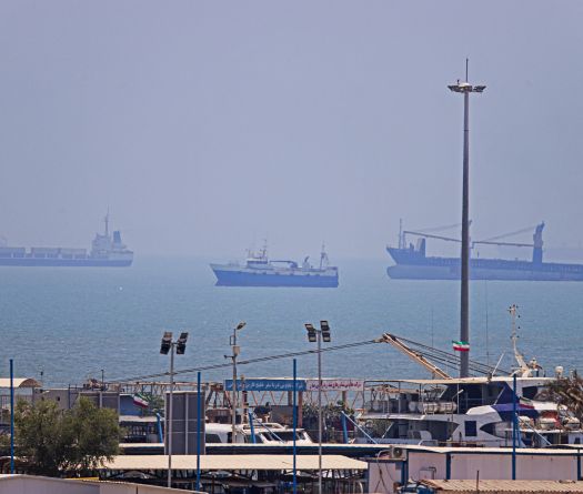 Détroit d'Ormuz: 25 navires l'ont franchi jeudi, un record depuis avril