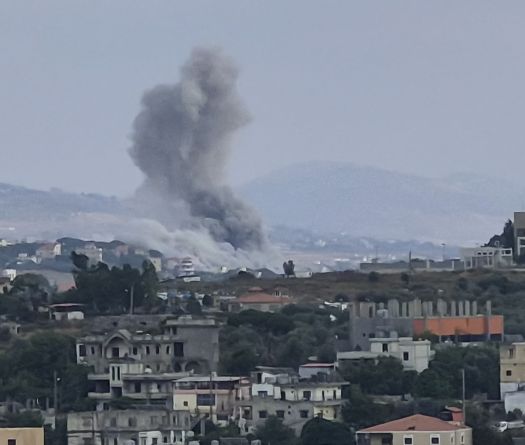 Liban-Sud: un membre du Hezbollah tué, nouvelles frappes signalées