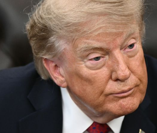 Trump suggère de rebaptiser le détroit d'Ormuz «détroit Trump»