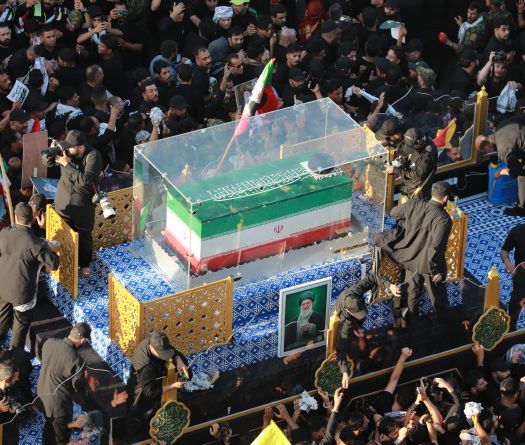 L'Iran va inhumer l'ayatollah Khamenei, épilogue de six jours de cérémonies