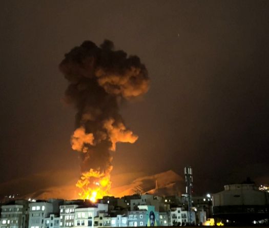 Moyen-Orient: la guerre s’étend, les frappes s’intensifient