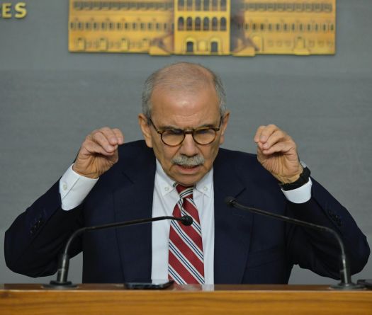 Salam justifie à nouveau l’augmentation du prix de l’essence et  de la TVA