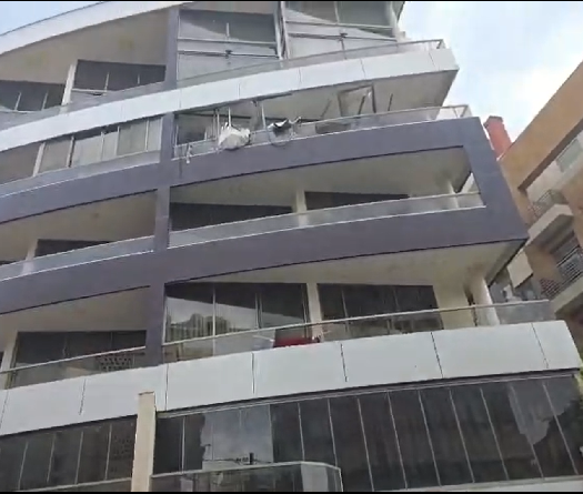 Un mort dans une frappe à Mar Takla, à l'Est de Beyrouth. 