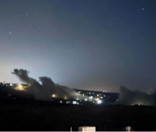Israël confirme la mort de deux réservistes, riposte par de violents raids au Liban-Sud