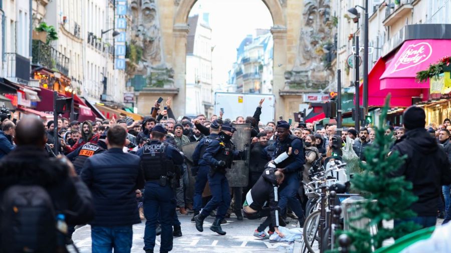 Colère kurde après l'attaque au 10e arrondissement de Paris