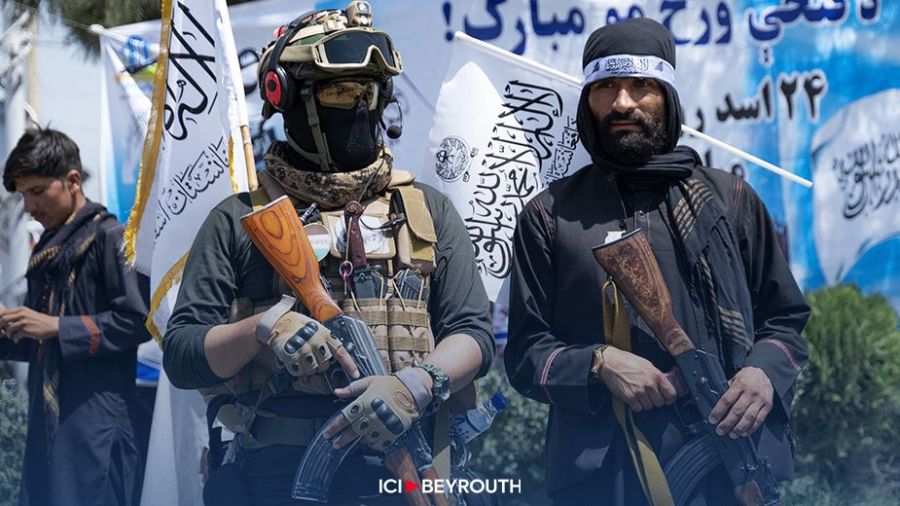 Le gouvernement taliban soutient que des Afghans coincés au Qatar peuvent rentrer «en confiance»