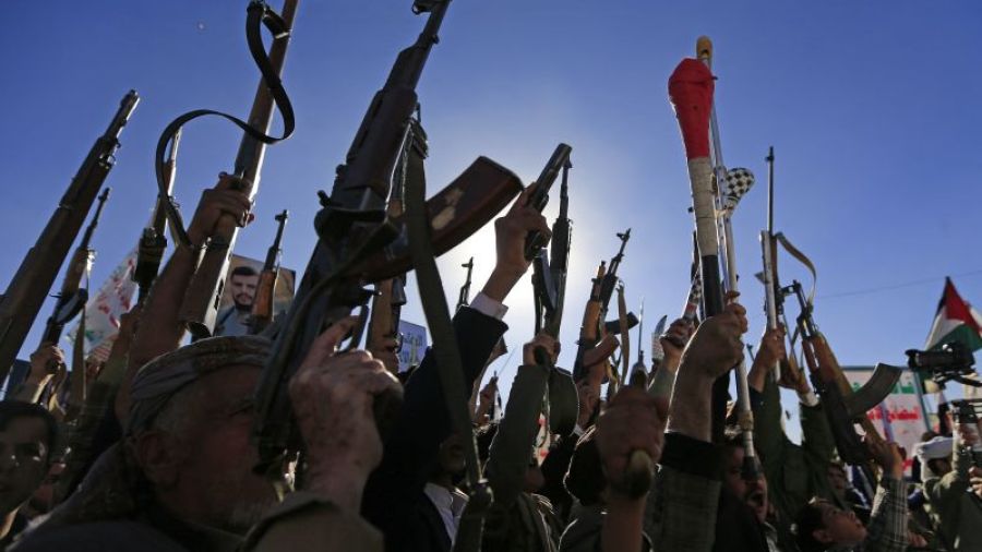 Washington dit avoir frappé 800 cibles au Yémen depuis mi-mars, huit nouveaux morts selon les Houthis