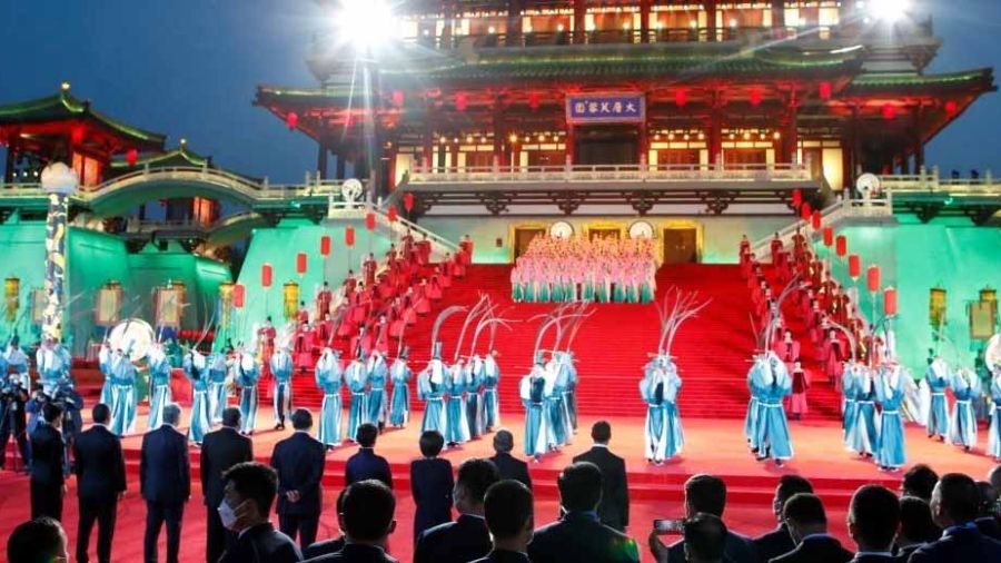 Xi Jinping s'offre un sommet Chine-Asie centrale haut en couleur