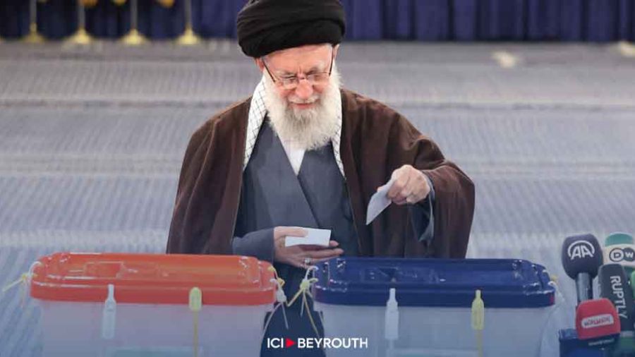 Les iraniens aux urnes, scrutin prolongé jusqu'à minuit