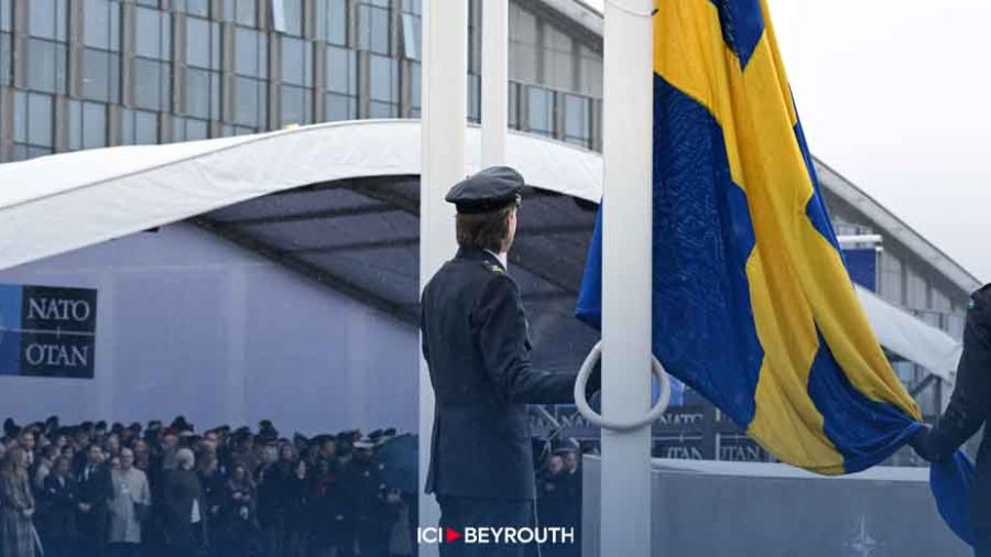 Le drapeau suédois hissé sur le siège de l’Otan