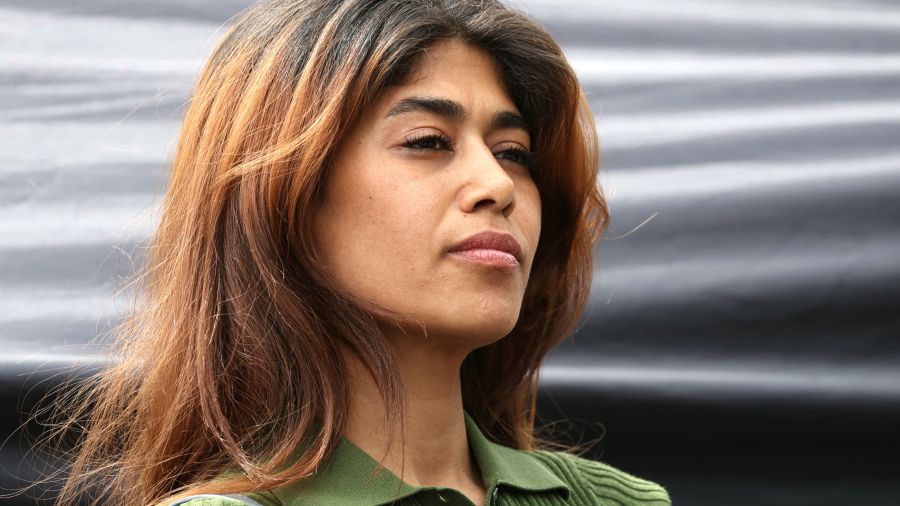 «Quelques grammes de drogue» de synthèse trouvés dans le sac de Rima Hassan en garde à vue