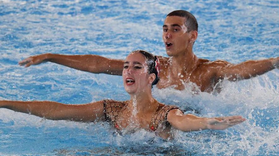 "Enfin!": à Rome, les hommes plongent dans le grand bain de la natation artistique