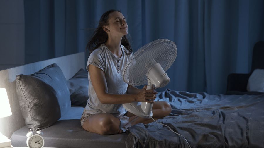 Pourquoi le ventilateur (nous) rafraîchit sans refroidir l’air?