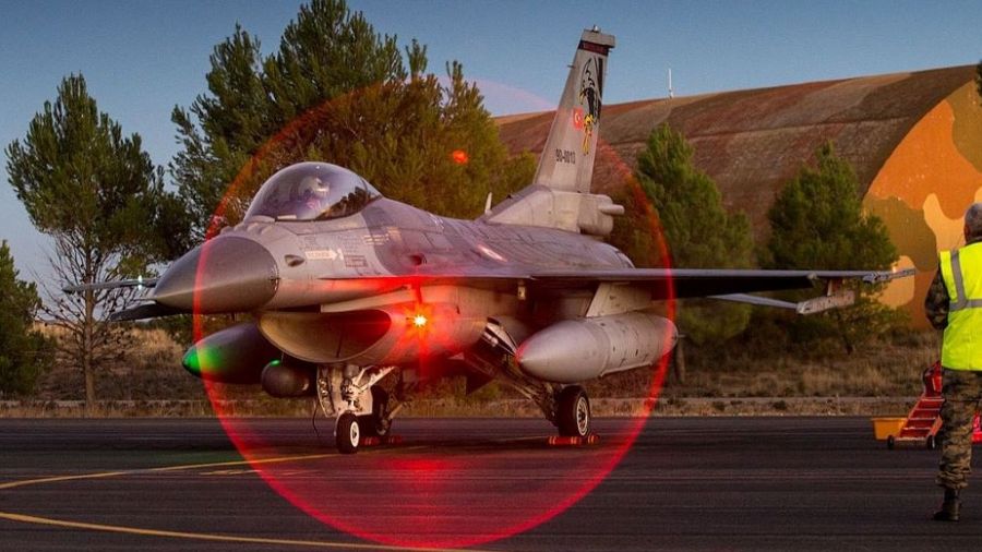 Des F-16 pour l'Ukraine et des poursuites pour la Russie