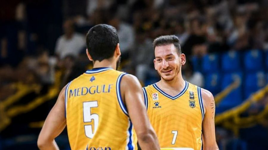 Basket: Riyadi démarre en trombe et étouffe Tadamon Hrajel