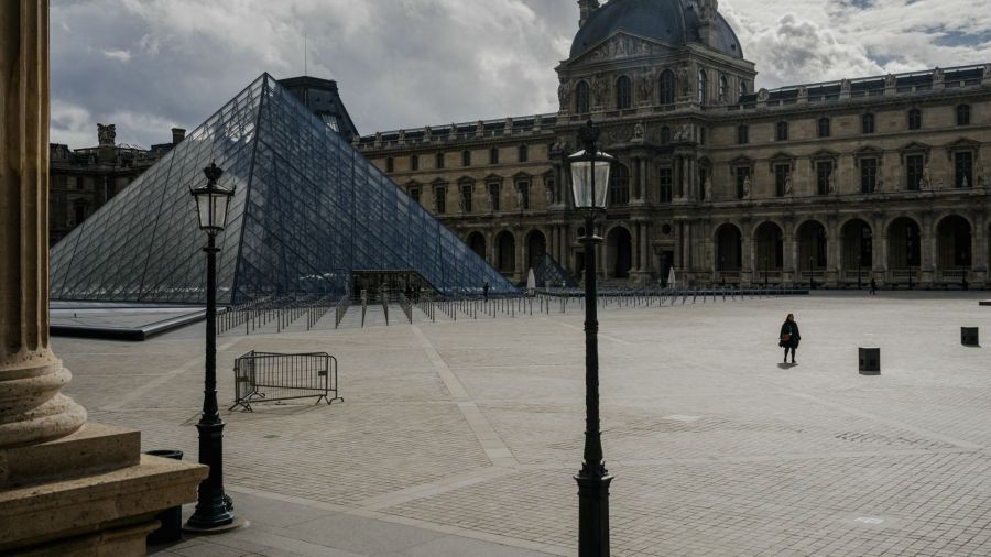 Reconduction de la grève au Louvre: accès limité aux chefs-d’œuvre