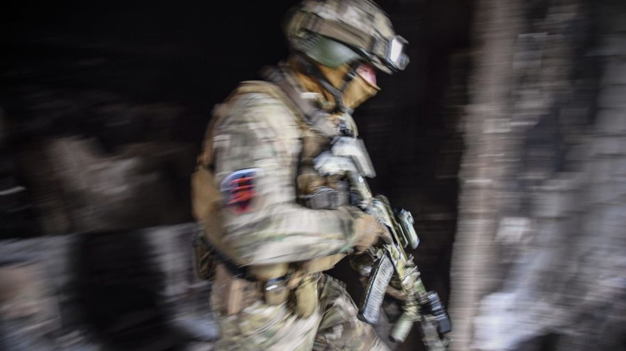 Marioupol, la nouvelle Stalingrad en combat souterrain