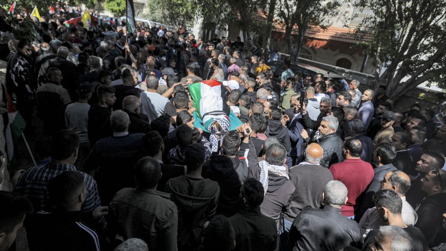 Trois Palestiniens tués, la traque se poursuit en Cisjordanie