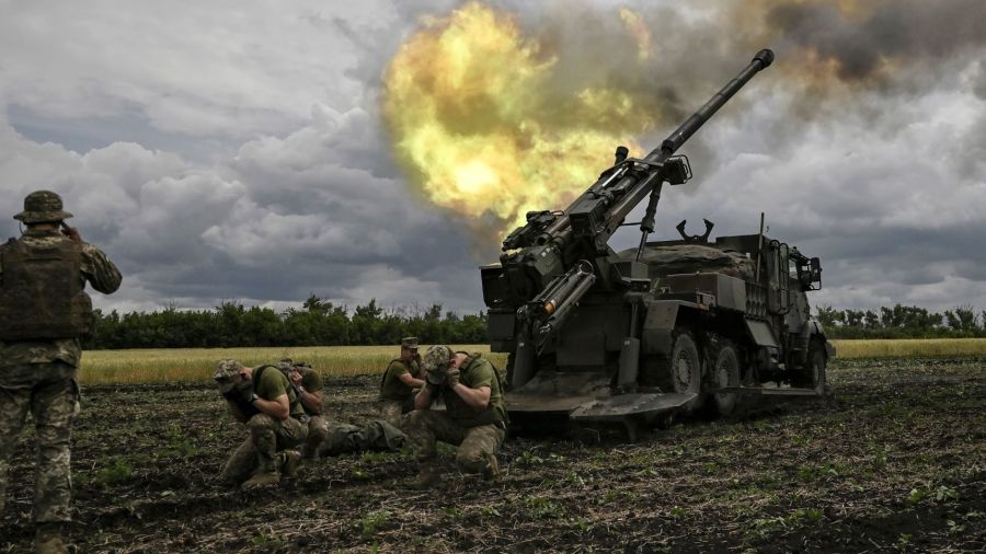 L'Occident renforce l'arsenal de l'Ukraine, en difficulté au Donbass
