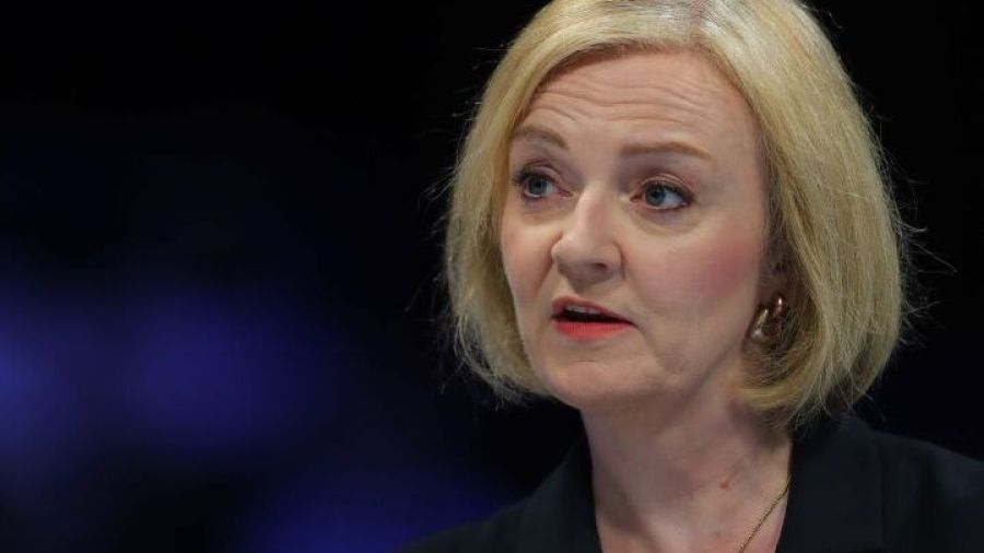 Début de polémique entre Liz Truss et Emmanuel Macron