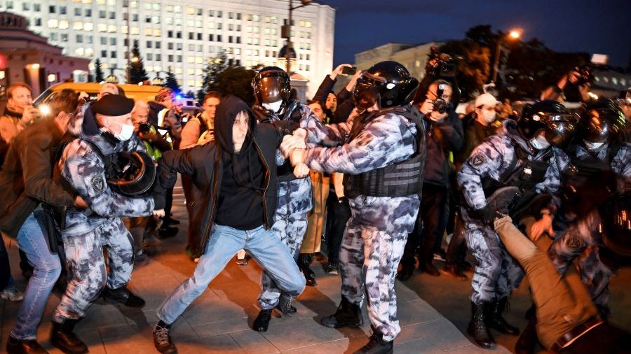 La mobilisation en Russie, un "aveu de faiblesse" du Kremlin