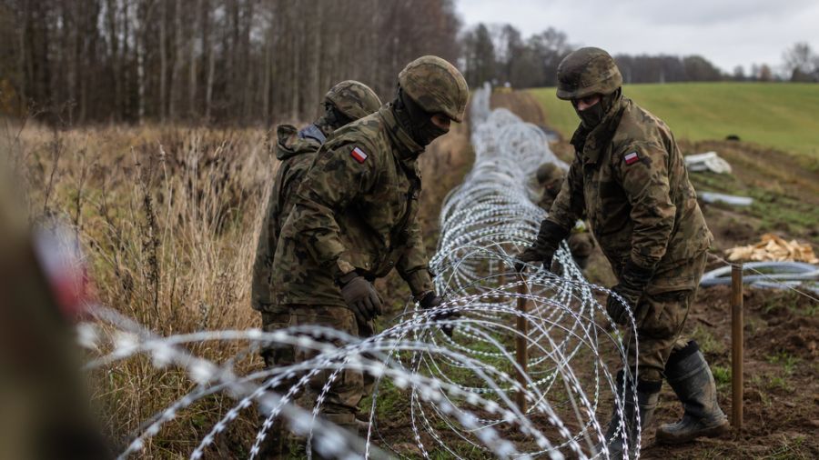 Pologne: 10 000 soldats à la frontière avec le Bélarus