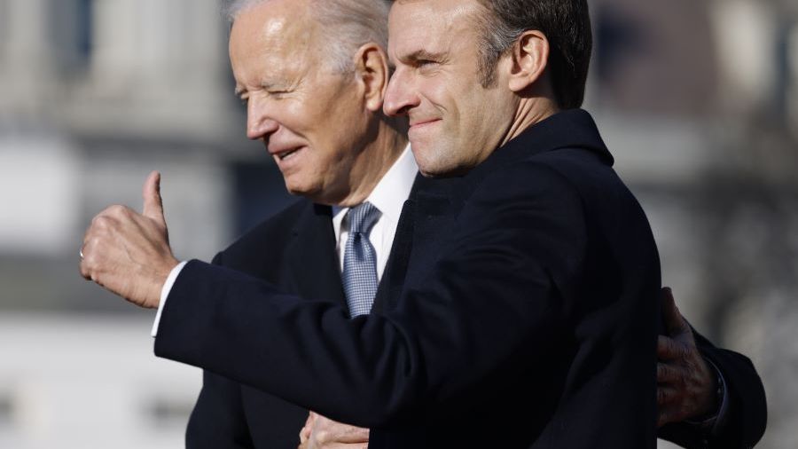 Macron reçu en grande pompe à la Maison Blanche