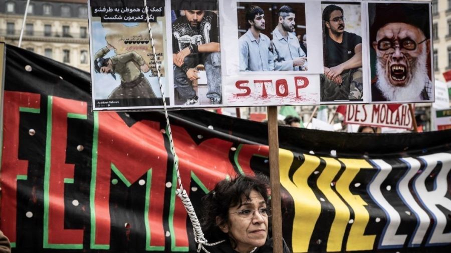 Iran: trois nouvelles condamnations à mort