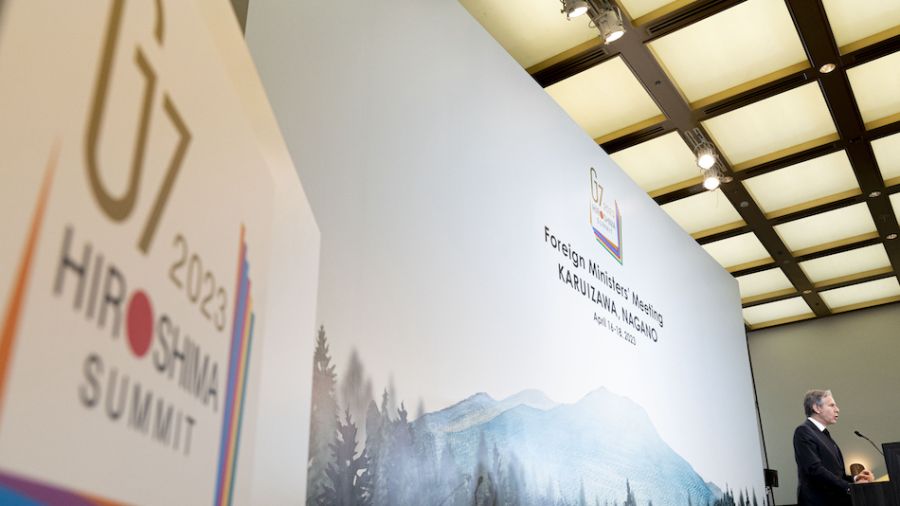 Ukraine: le G7 veut faire payer "le prix fort" aux soutiens de Moscou