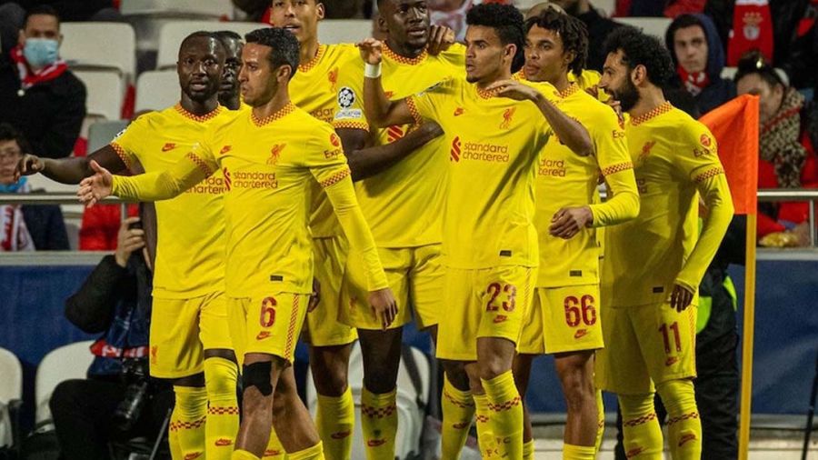 Liverpool se rapproche des demies en s'imposant à Benfica
