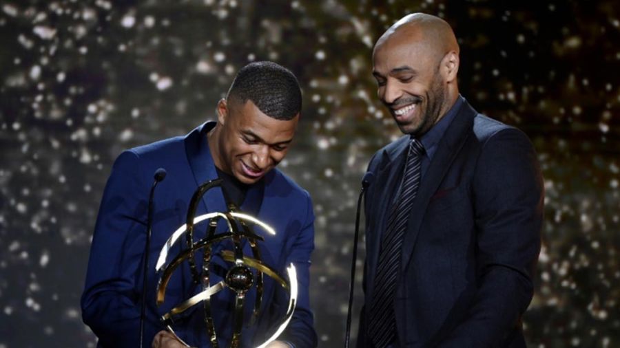 Mbappé reste, le Paris SG jubile