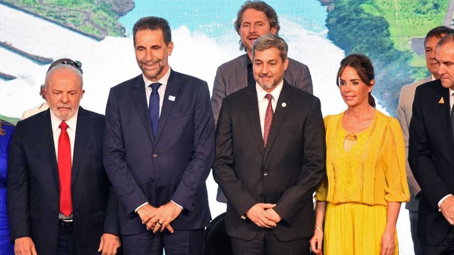 Première dame du Brésil, ambassadrice de mode nationale