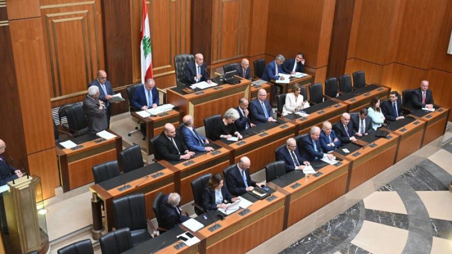 Le Parlement débat de la sécurité, de la souveraineté et des réformes