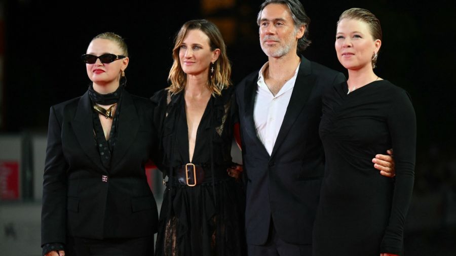 "Trois Amies", trois destins amoureux dans le dernier Mouret