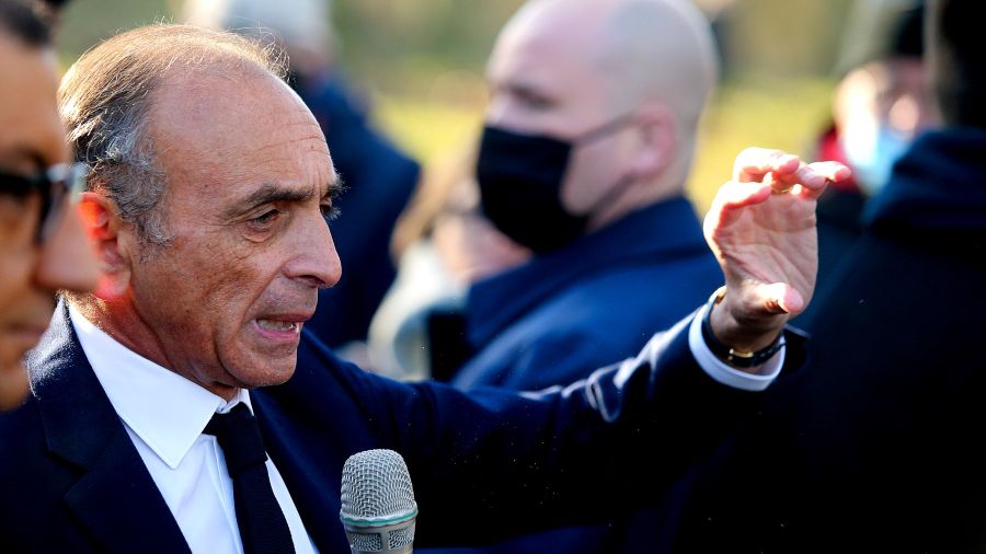France: un autre candidat d'extrême droite rejoint la course à la présidentielle