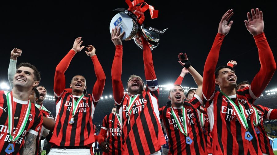 Supercoupe d'Italie: l'AC Milan, renversant, stoppe l'Inter