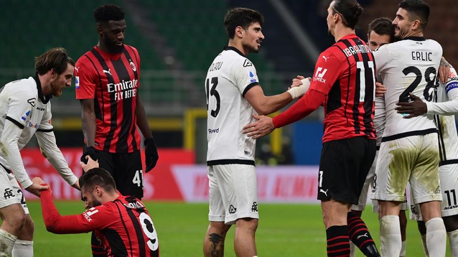 Milan, surpris par La Spezia, voit revenir Naples