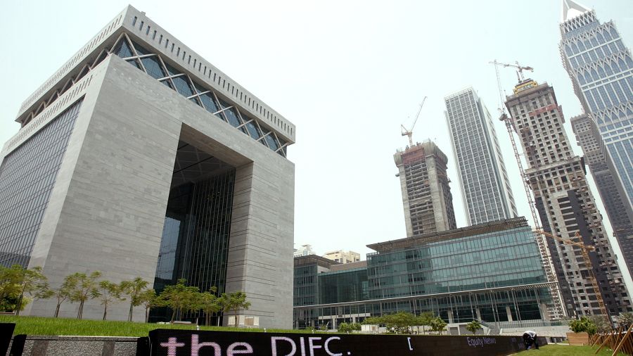 Des établissements bancaires et de conseil évacuent leurs bureaux à Dubaï après des menaces iraniennes