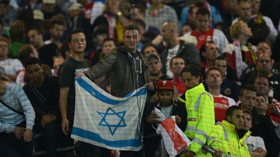 Pays-Bas: violents affrontements entre supporters israéliens et hollandais à Amsterdam