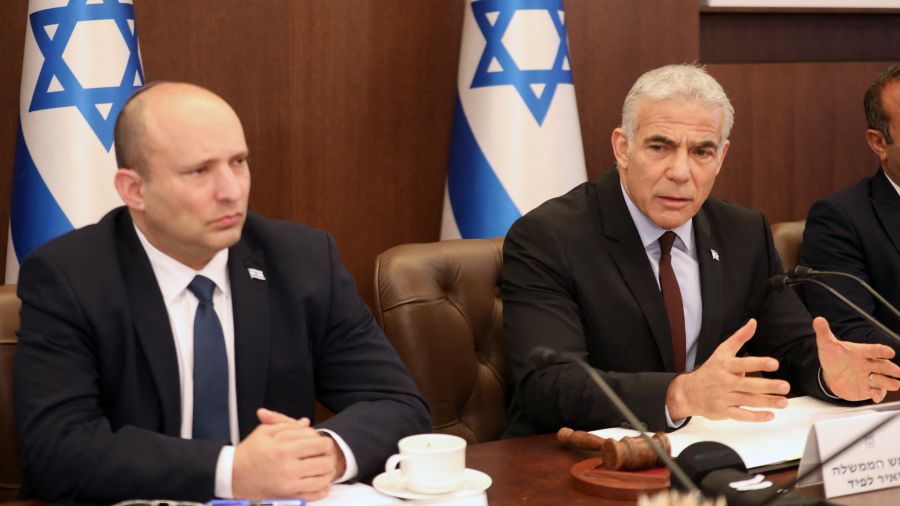 Israël: deux anciens chefs de gouvernement s'unissent pour battre Netanyahou