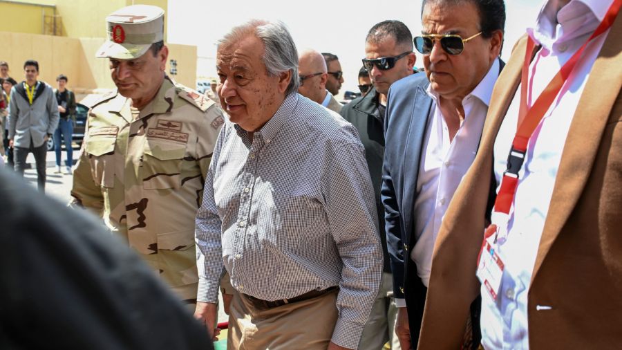 Le chef de l'ONU aux portes de Gaza appelle à une fin du «cauchemar»